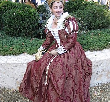 16th century costume, burgundy Venetian Renaissance gown